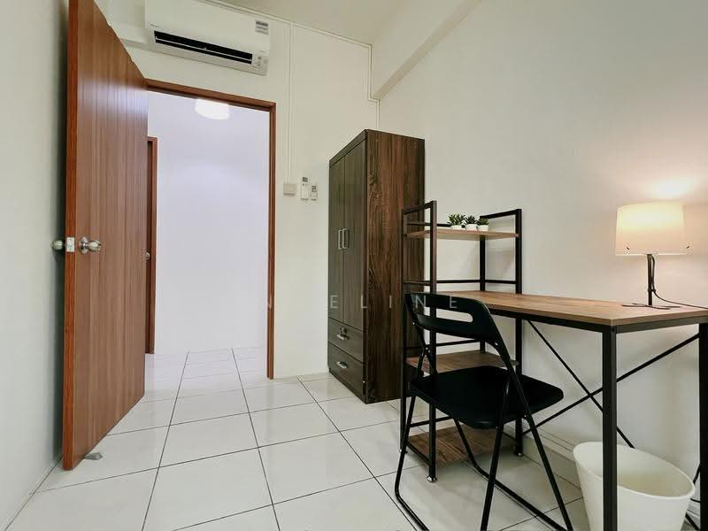 The Tanamera, 5 Tanah Merah Kechil Road, Bedok / Upper East Coast, Room Rental, 100 sqft, Condominium For Rent, by Angeline Tan (陈慧恩), 500259665 - Interior - PropertyGuru.com.sg