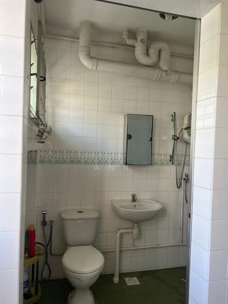 367 Woodlands Avenue 5, 367 Woodlands Avenue 5, Admiralty / Woodlands, Room Rental, 120 sqft, HDB Flat For Rent, by Ann Pua, 500259688 - Bathroom - PropertyGuru.com.sg