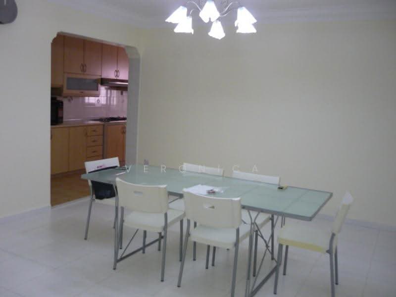 202B Sengkang East Road, 202B Sengkang East Road, Hougang / Punggol / Sengkang, 4 Bedrooms, 1,399 sqft, HDB Flat For Rent, by Veronica Fong, 500259690 - Dining Room - PropertyGuru.com.sg