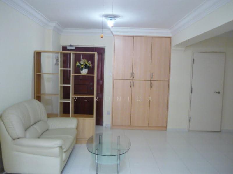 202B Sengkang East Road, 202B Sengkang East Road, Hougang / Punggol / Sengkang, 4 Bedrooms, 1,399 sqft, HDB Flat For Rent, by Veronica Fong, 500259690 - Living Room - PropertyGuru.com.sg