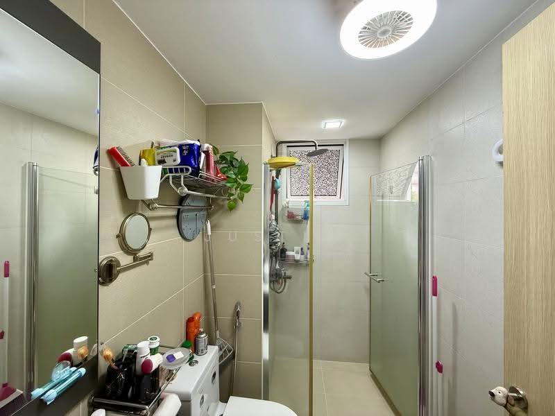 Forestville, 48 Woodlands Drive 16, Admiralty / Woodlands, 2 Bedrooms, 1,000 sqft, Condominium For Rent, by Justin Zaw, 500259692 - Bathroom - PropertyGuru.com.sg