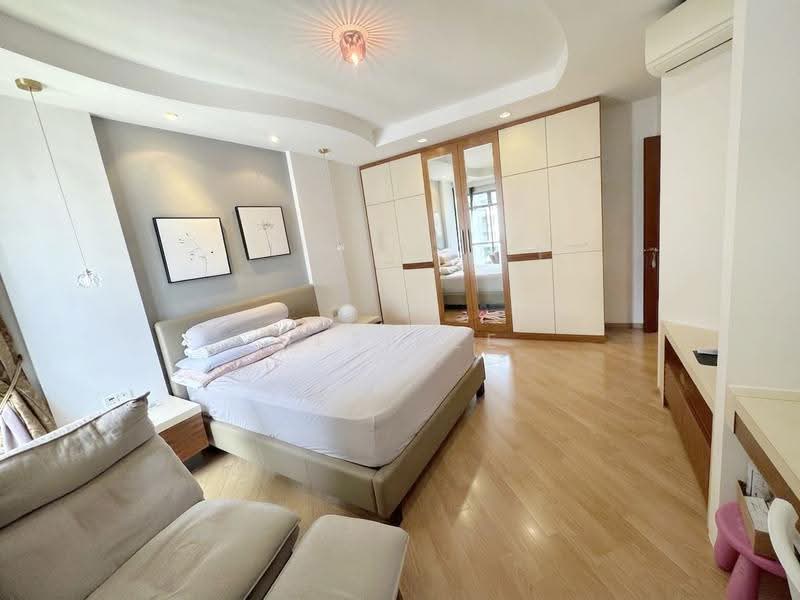 The Florida, 78 Hougang Avenue 7, Hougang / Punggol / Sengkang, 3 Bedrooms, 1,323 sqft, Condominium For Sale, by Desiree Leung, 500259710 - Master Bedroom - PropertyGuru.com.sg
