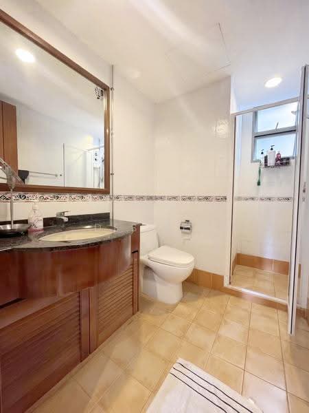 The Florida, 78 Hougang Avenue 7, Hougang / Punggol / Sengkang, 3 Bedrooms, 1,323 sqft, Condominium For Sale, by Desiree Leung, 500259710 - Common Bathroom - PropertyGuru.com.sg