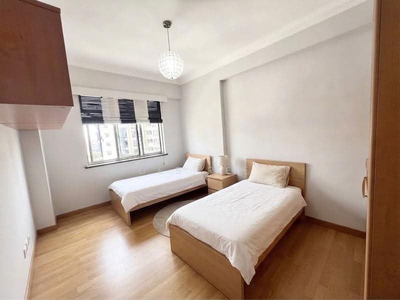 The Florida, 78 Hougang Avenue 7, Hougang / Punggol / Sengkang, 3 Bedrooms, 1,323 sqft, Condominium For Sale, by Desiree Leung, 500259710 - Bedroom 2 - PropertyGuru.com.sg