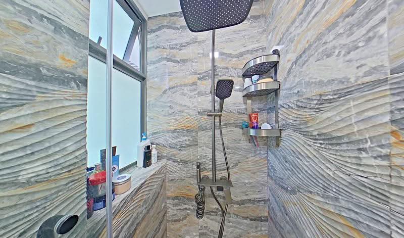 The Topiary, 13 Fernvale Lane, Seletar / Yio Chu Kang, 3 Bedrooms, 1,539 sqft, Condominium For Sale, by Joanna Sivaraj, 500259711 - Master Bathroom - PropertyGuru.com.sg