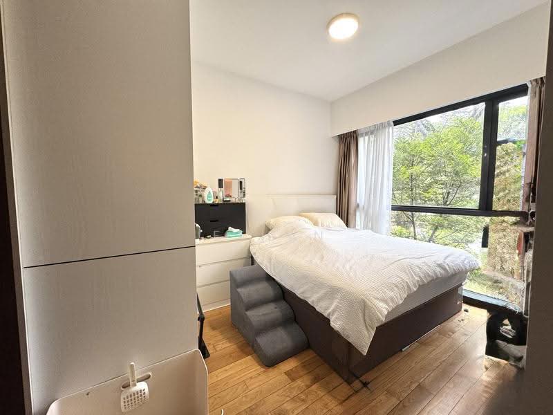 Royalgreen, 2 Anamalai Avenue, Tanglin / Holland / Bukit Timah, 2 Bedrooms, 818 sqft, Condominium For Sale, by Ethan Mark Kheng, 500259716 - Bedroom - PropertyGuru.com.sg