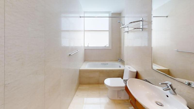 Newton Gems, 50 Newton Road, Newton / Novena, 1 Bedroom, 730 sqft, Condominium For Rent, by Chia Sandy, 500259721 - Bathroom - PropertyGuru.com.sg