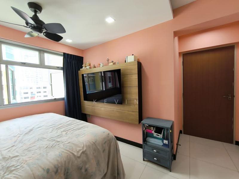 56 Teban Gardens Road, 56 Teban Gardens Road, Boon Lay / Jurong / Tuas, 3 Bedrooms, 990 sqft, HDB Flat For Sale, by Kevin Ho, 500259744 - Bedroom - PropertyGuru.com.sg