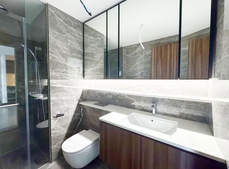 Lentor Modern, Lentor Central, Mandai / Upper Thomson, 1 Bedroom, 678 sqft, Condominium For Sale, by Desmond Liew, 500259747 - Bathroom - PropertyGuru.com.sg