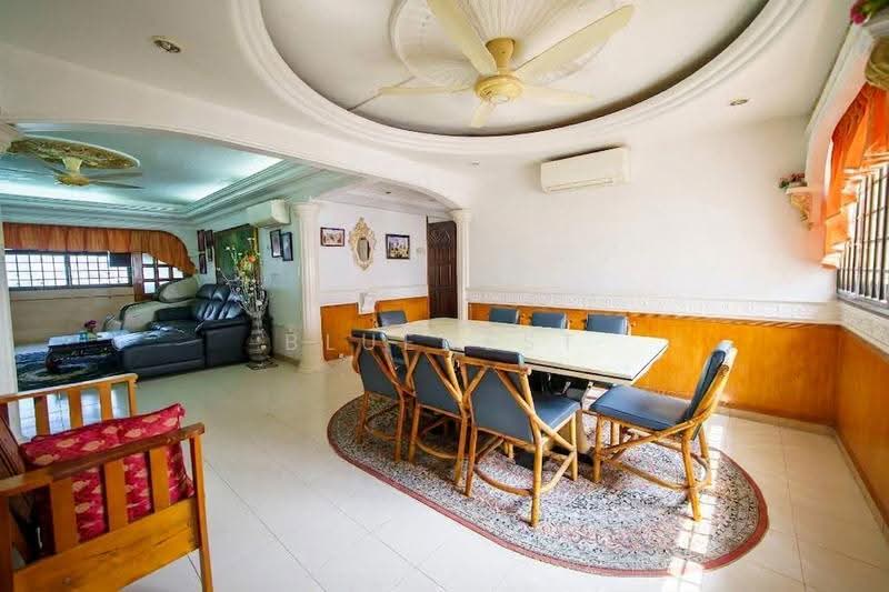 178 Woodlands Street 13, 178 Woodlands Street 13, Admiralty / Woodlands, 3 Bedrooms, 1,302 sqft, HDB Flat For Sale, by KENNETH CHUA, 500259768 - Living Room - PropertyGuru.com.sg