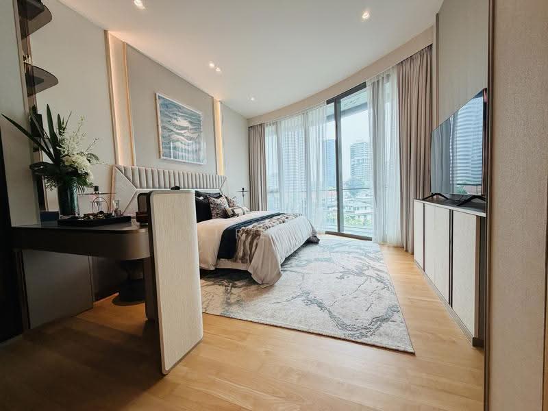 Cliveden at Grange, 100 Grange Road, Tanglin / Holland / Bukit Timah, 4 Bedrooms, 2,842 sqft, Condominium For Sale, by Irene Tow, 500259769 - PropertyGuru.com.sg