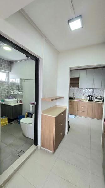 206 Clementi Avenue 6, 206 Clementi Avenue 6, Buona Vista / West Coast / Clementi New Town, 4 Bedrooms, 1,657 sqft, HDB Flat For Sale, by Jose Loh Zhenhao, 500259771 - Bathroom - PropertyGuru.com.sg