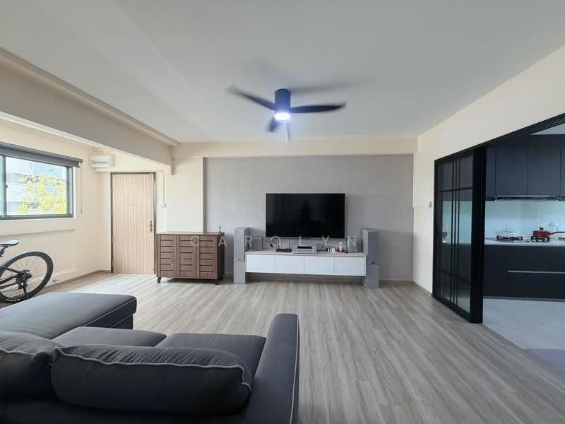 873 Tampines Street 84, 873 Tampines Street 84, Pasir Ris / Tampines, 4 Bedrooms, 1,302 sqft, HDB Flat For Sale, by Carolyn Ng, 500259775 - Living Room - PropertyGuru.com.sg