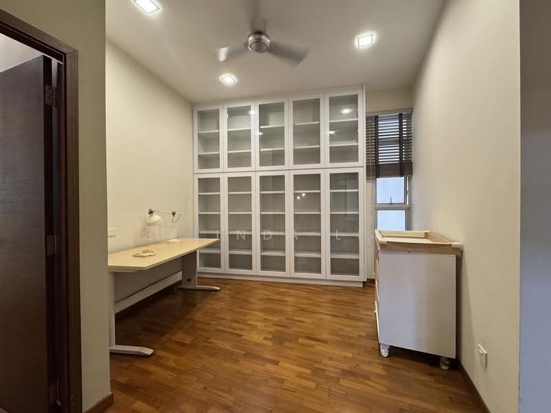 Lakepoint Condo, 2 Lakepoint Drive, Boon Lay / Jurong / Tuas, Room Rental, 120 sqft, Condominium For Rent, by Belinda Liu, 500259780 - Study - PropertyGuru.com.sg