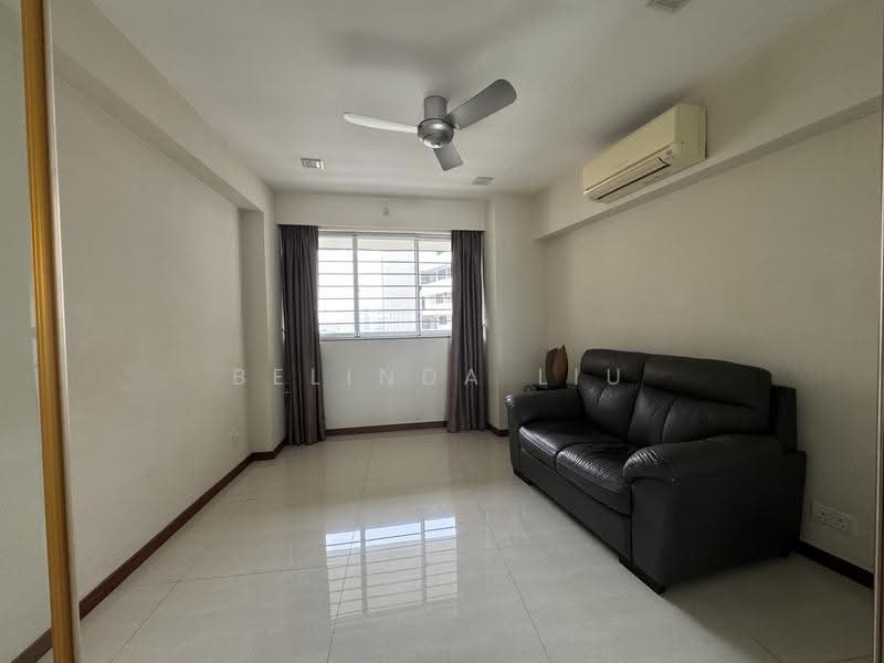 Lakepoint Condo, 2 Lakepoint Drive, Boon Lay / Jurong / Tuas, Room Rental, 120 sqft, Condominium For Rent, by Belinda Liu, 500259780 - Living Room - PropertyGuru.com.sg
