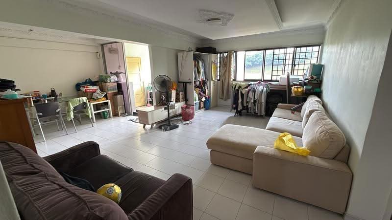 301 Bukit Batok Street 31, 301 Bukit Batok Street 31, Dairy Farm / Bukit Panjang / Choa Chu Kang, Room Rental, 180 sqft, HDB Flat For Rent, by Sam Liew, 500259805 - Living Room - PropertyGuru.com.sg