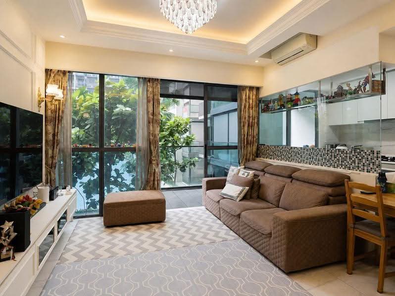 The Alps Residences, Tampines Avenue 10, Pasir Ris / Tampines, 3 Bedrooms, 1,066 sqft, Condominium For Sale, by Mavis Ho, 500259812 - Living Room - PropertyGuru.com.sg