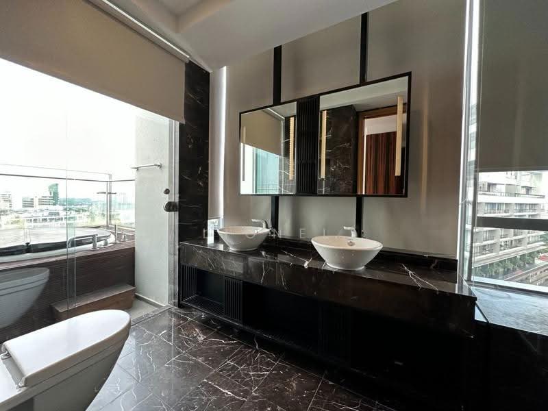 Helios Residences, 15 Cairnhill Circle, Orchard / River Valley, 3 Bedrooms, 1,701 sqft, Condominium For Rent, by Lionel Loo PN, 500259847 - Bathroom - PropertyGuru.com.sg