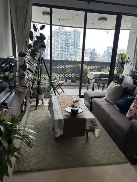 Lucida, 2 Suffolk Road, Newton / Novena, Studio, 624 sqft, Apartment For Sale, by May Tan, 500259877 - Living Room - PropertyGuru.com.sg