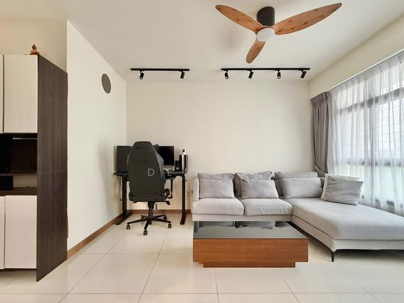 108A Bidadari Park Drive, 108A Bidadari Park Drive, Balestier / Toa Payoh, 2 Bedrooms, 732 sqft, HDB Flat For Sale, by Dennis Lim, 500259891 - Living Room - PropertyGuru.com.sg