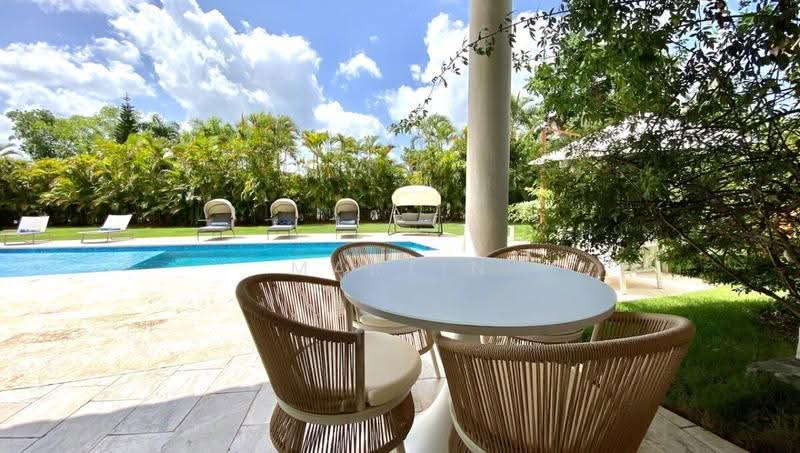 HUGE LAND | Elevated • Freehold • Exclusive GCB near BOTANIC GARDENS, Tanglin / Holland / Bukit Timah, 6 Bedrooms, 7,500 sqft, Good Class Bungalow For Sale, by Martin Goh 吴伟楠, 500259898 - Exterior - PropertyGuru.com.sg