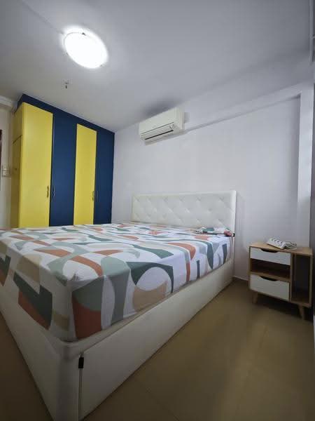 453 Tampines Street 42, 453 Tampines Street 42, Pasir Ris / Tampines, Room Rental, 150 sqft, HDB Flat For Rent, by Larry See, 500259904 - Bedroom - PropertyGuru.com.sg