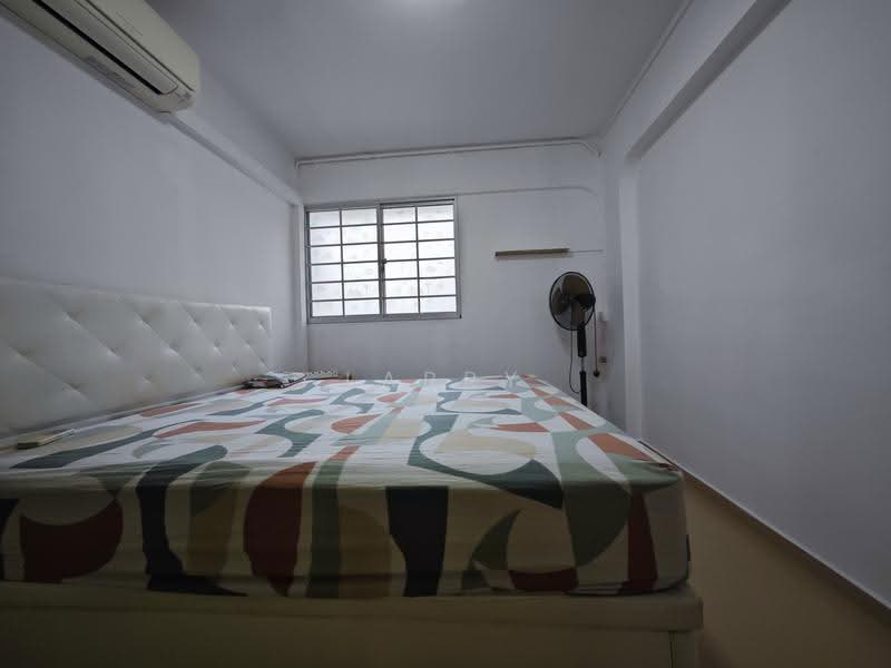 453 Tampines Street 42, 453 Tampines Street 42, Pasir Ris / Tampines, Room Rental, 150 sqft, HDB Flat For Rent, by Larry See, 500259904 - PropertyGuru.com.sg
