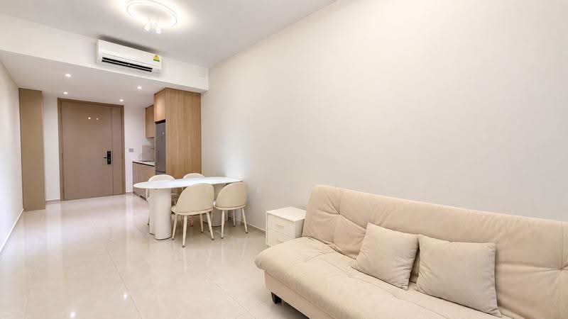 Dairy Farm Residences, 8 Dairy Farm Lane, Dairy Farm / Bukit Panjang / Choa Chu Kang, 2 Bedrooms, 721 sqft, Condominium For Sale, by Keenan Tan, 500259917 - Living Room - PropertyGuru.com.sg
