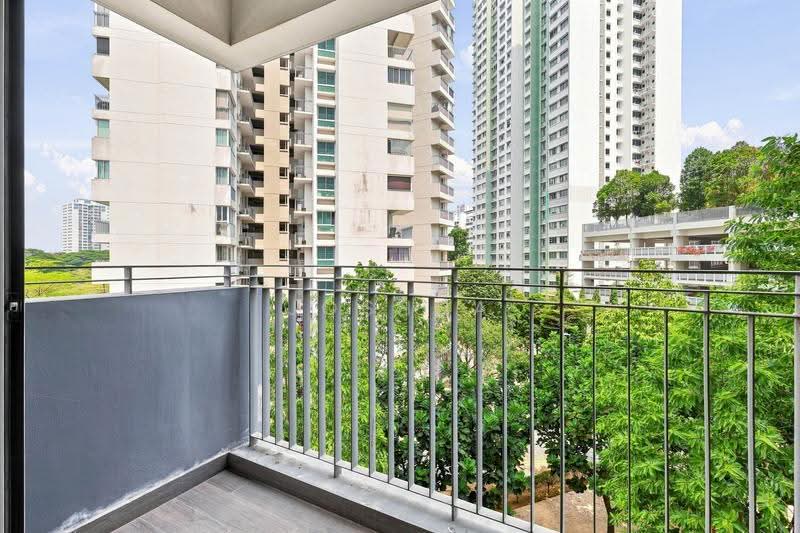 588B Ang Mo Kio Street 52, 588B Ang Mo Kio Street 52, Ang Mo Kio / Bishan / Thomson, 3 Bedrooms, 969 sqft, HDB Flat For Sale, by Joshua Lim, 500259927 - Balcony - PropertyGuru.com.sg