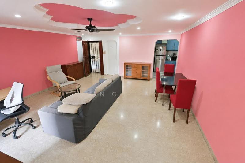 203C Compassvale Road, 203C Compassvale Road, Hougang / Punggol / Sengkang, 3 Bedrooms, 1,184 sqft, HDB Flat For Sale, by Angela Lau, 500259935 - Living Room - PropertyGuru.com.sg