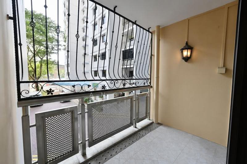 203C Compassvale Road, 203C Compassvale Road, Hougang / Punggol / Sengkang, 3 Bedrooms, 1,184 sqft, HDB Flat For Sale, by Angela Lau, 500259935 - Balcony - PropertyGuru.com.sg