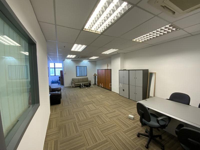Tradehub 21, 18 Boon Lay Way, Boon Lay / Jurong / Tuas, 1,518 sqft, Light Industrial (B1) For Sale, by Ananda Sivanandam, 500259938 - Interior - CommercialGuru.com.sg