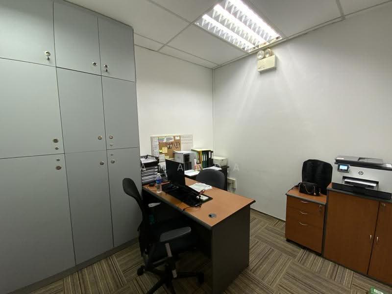 Tradehub 21, 18 Boon Lay Way, Boon Lay / Jurong / Tuas, 1,518 sqft, Light Industrial (B1) For Sale, by Ananda Sivanandam, 500259938 - Interior - CommercialGuru.com.sg