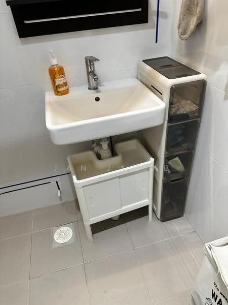 618B Tampines Street 61, 618B Tampines Street 61, Pasir Ris / Tampines, 3 Bedrooms, 1,001 sqft, HDB Flat For Rent, by Jan Jacob Chiong, 500259963 - Bathroom - PropertyGuru.com.sg
