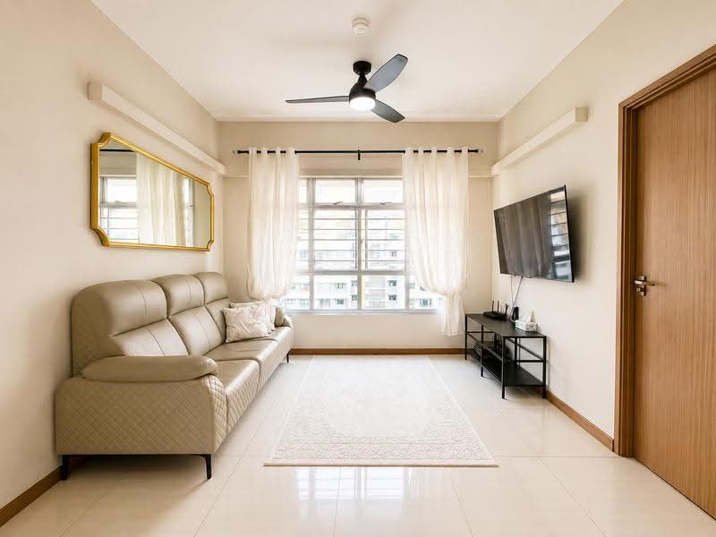 406B Northshore Drive, 406B Northshore Drive, Hougang / Punggol / Sengkang, 2 Bedrooms, 721 sqft, HDB Flat For Sale, by Adira Deng, 500259970 - Living Room - PropertyGuru.com.sg