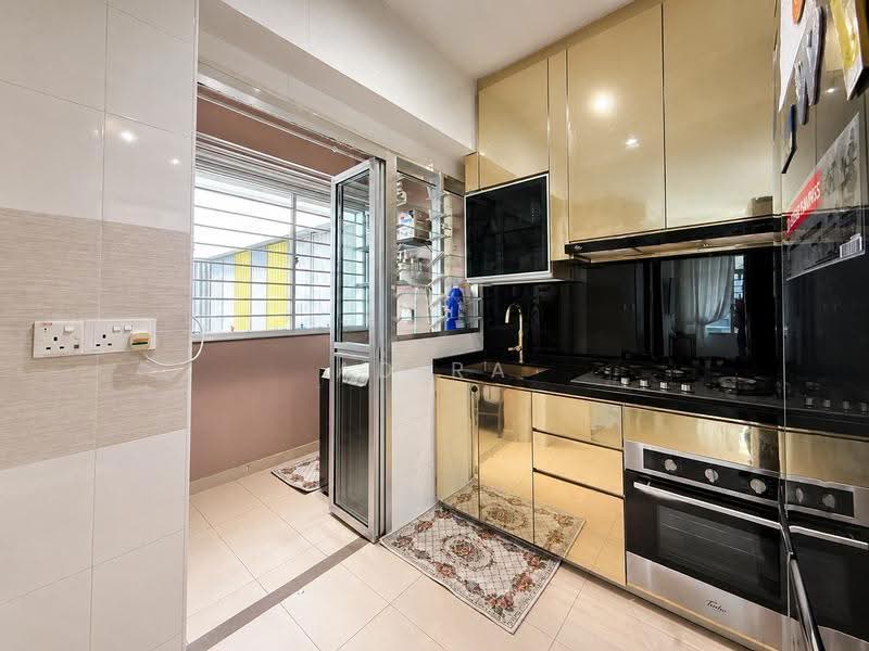 406B Northshore Drive, 406B Northshore Drive, Hougang / Punggol / Sengkang, 2 Bedrooms, 721 sqft, HDB Flat For Sale, by Adira Deng, 500259970 - Kitchen - PropertyGuru.com.sg