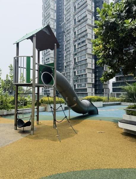 94 Dawson Road, 94 Dawson Road, Alexandra / Commonwealth, 2 Bedrooms, 678 sqft, HDB Flat For Sale, by Valerie Quek, 500259988 - Kids playground - PropertyGuru.com.sg