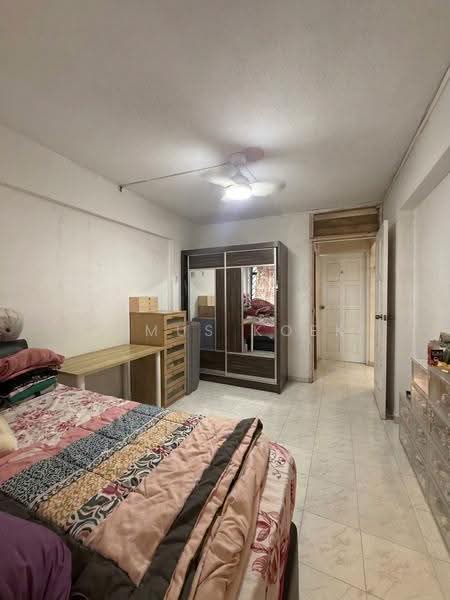 124 Bukit Merah Lane 1, 124 Bukit Merah Lane 1, Alexandra / Commonwealth, 2 Bedrooms, 721 sqft, HDB Flat For Sale, by Remus Koek, 500259993 - Bedroom - PropertyGuru.com.sg