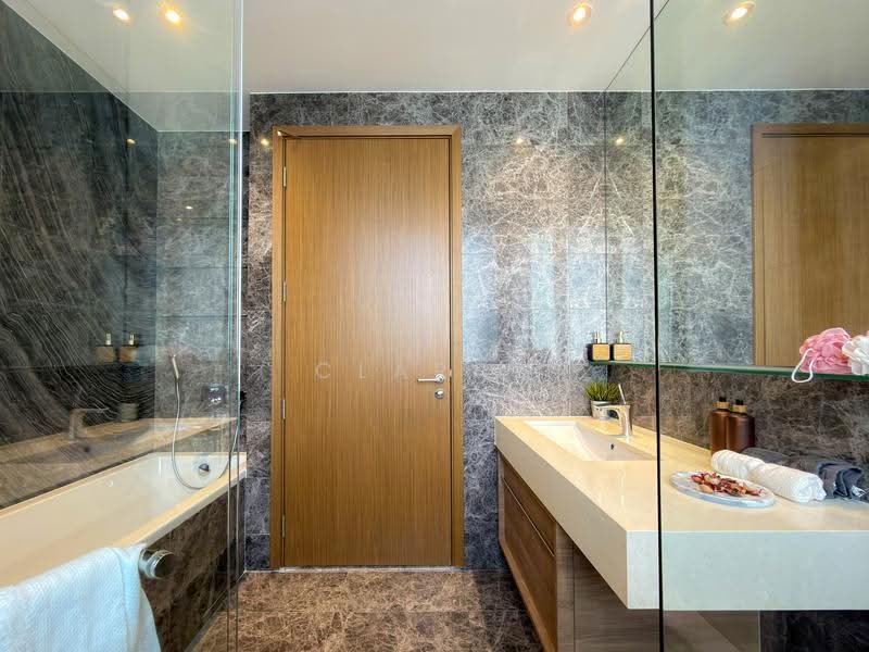 Alana, Sunrise Terrace, Seletar / Yio Chu Kang, 4 Bedrooms, 3,122 sqft, Terraced House For Sale, by Clarry Au, 500259999 - Bathroom - PropertyGuru.com.sg