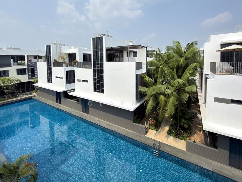 Alana, Sunrise Terrace, Seletar / Yio Chu Kang, 4 Bedrooms, 3,122 sqft, Terraced House For Sale, by Clarry Au, 500259999 - Exterior - PropertyGuru.com.sg