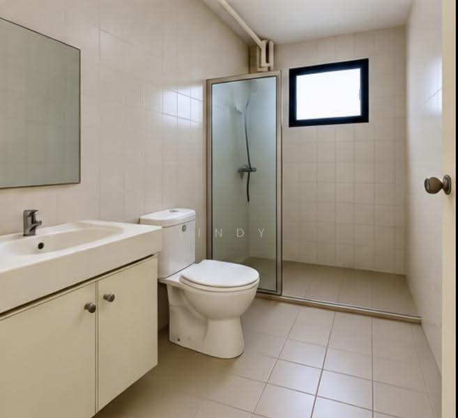 Central Green, 1 Jalan Membina, Alexandra / Commonwealth, 4 Bedrooms, 1,680 sqft, Condominium For Sale, by Lindy Lee, 500260008 - Bathroom - PropertyGuru.com.sg