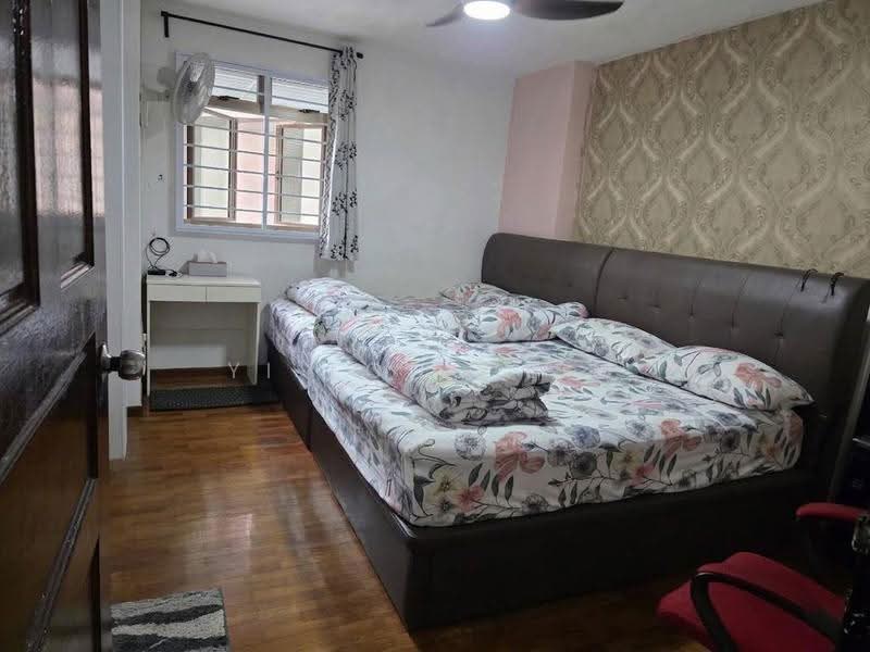 677C Jurong West Street 64, 677C Jurong West Street 64, Boon Lay / Jurong / Tuas, 3 Bedrooms, 990 sqft, HDB Flat For Sale, by Yi Long Lim, 500260010 - Bedroom - PropertyGuru.com.sg