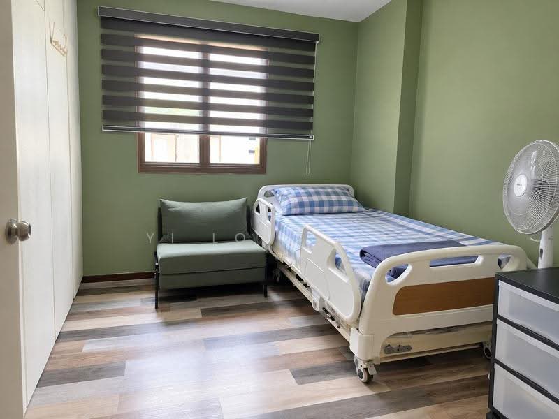 677C Jurong West Street 64, 677C Jurong West Street 64, Boon Lay / Jurong / Tuas, 3 Bedrooms, 990 sqft, HDB Flat For Sale, by Yi Long Lim, 500260010 - Bedroom - PropertyGuru.com.sg