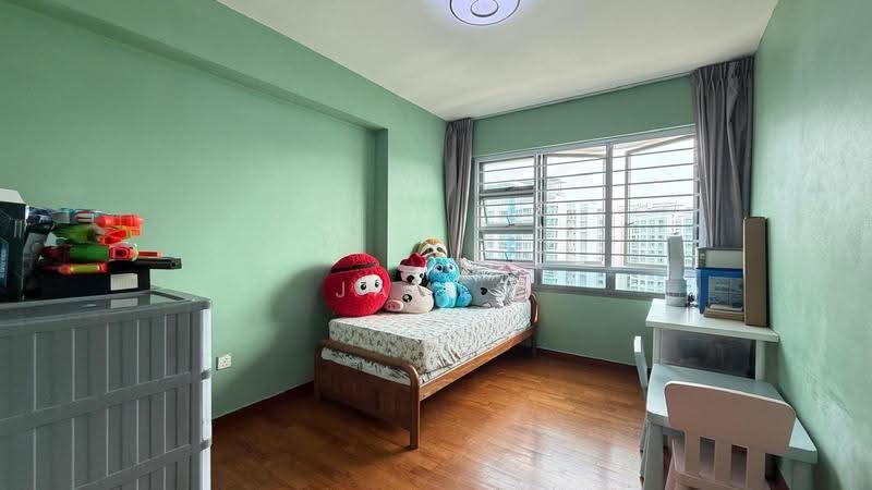 677A Punggol Drive, 677A Punggol Drive, Hougang / Punggol / Sengkang, 3 Bedrooms, 1,001 sqft, HDB Flat For Sale, by James Yeo, 500260025 - Bedroom - PropertyGuru.com.sg