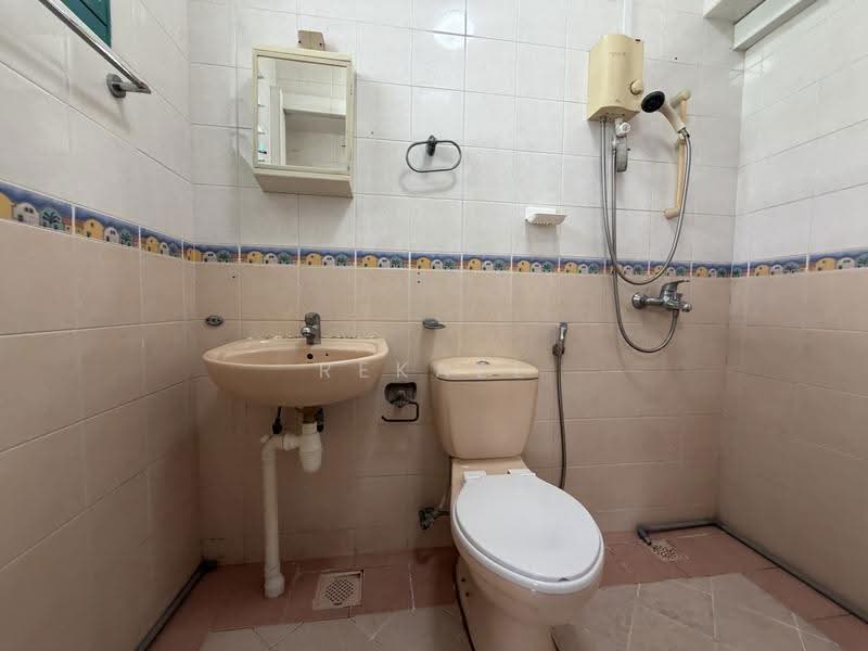 12 Farrer Park Road, 12 Farrer Park Road, Farrer Park / Serangoon Rd, 2 Bedrooms, 667 sqft, HDB Flat For Sale, by Rekael Das, 500260027 - PropertyGuru.com.sg