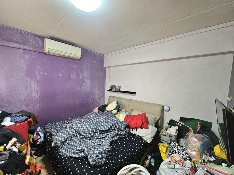 614 Woodlands Avenue 4, 614 Woodlands Avenue 4, Admiralty / Woodlands, 3 Bedrooms, 1,302 sqft, HDB Flat For Sale, by James Yeo, 500260035 - Bedroom - PropertyGuru.com.sg