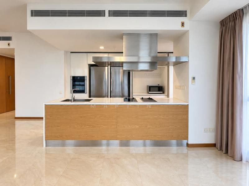 Marina Bay Residences, 18 Marina Boulevard, Boat Quay / Raffles Place / Marina, 3 Bedrooms, 1,970 sqft, Condominium For Sale, by Martin Yeo, 500260054 - Kitchen - PropertyGuru.com.sg