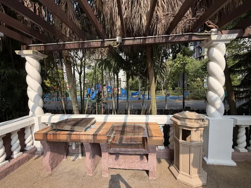 Villa Azura, 1 Cherry Avenue, Tanglin / Holland / Bukit Timah, 4 Bedrooms, 1,981 sqft, Condominium For Sale, by Chin Hwee ONG, 500260057 - BBQ pit - PropertyGuru.com.sg