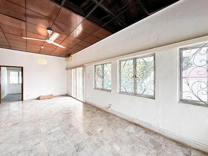 Detached House Near MRT Thomson, Soo Chow, Gardenia Road, Jasmine Road, Marigold Drive, Ang Mo Kio / Bishan / Thomson, 3 Bedrooms, 2,000 sqft, Bungalow House For Rent, by Faye Tan 陈丽儿, 500260064 - Living Room - PropertyGuru.com.sg