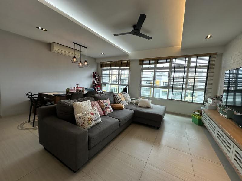 489D Choa Chu Kang Avenue 5, 489D Choa Chu Kang Avenue 5, Dairy Farm / Bukit Panjang / Choa Chu Kang, 3 Bedrooms, 1,216 sqft, HDB Flat For Sale, by Keen Lieu, 500260073 - Living Room - PropertyGuru.com.sg